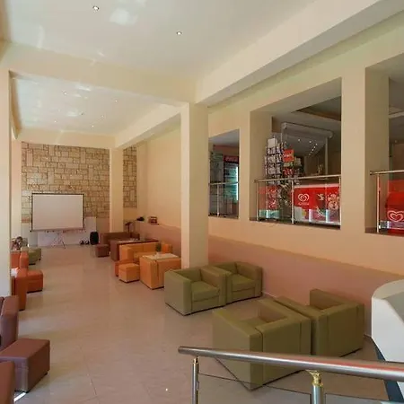 Club Vedren Hotel